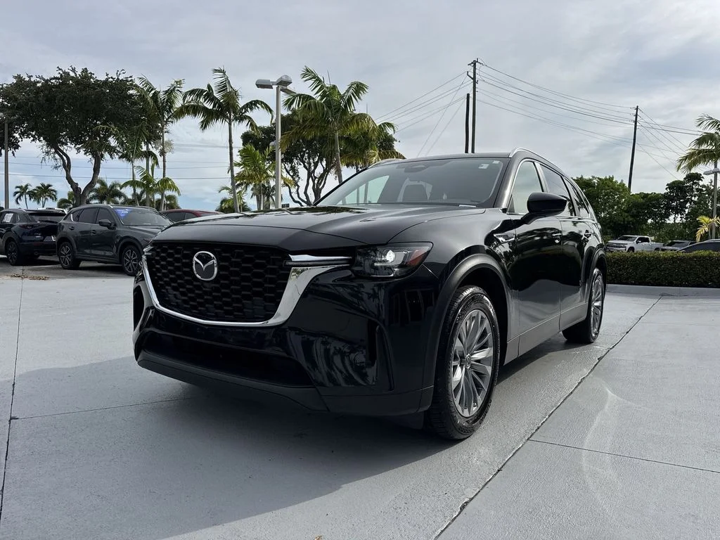 Used 2025 Jet Black Mazda 3.3 Turbo Select image 31