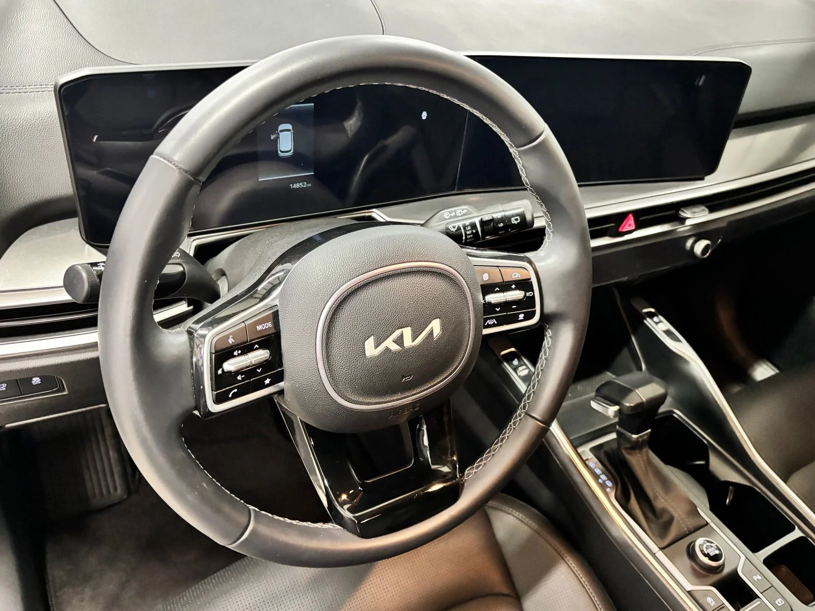 Used 2025 White Kia EX image 16