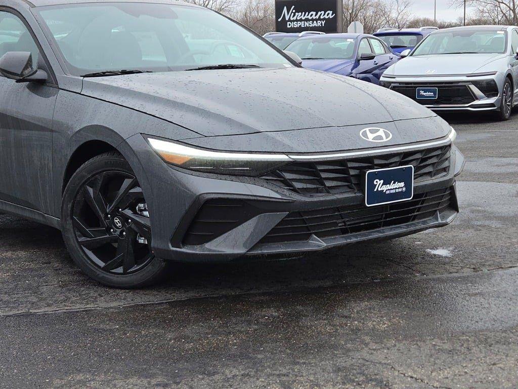 New 2026 Gray Hyundai SEL Sport image 2