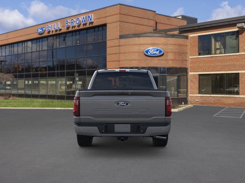 New 2026 Carbonized Gray Metallic Ford XLT image 5