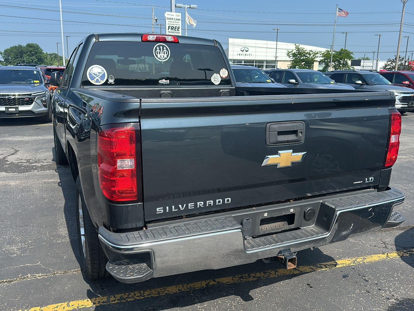 Used 2019 Graphite Metallic Chevrolet LT image 4