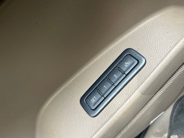Used 2015 Black Chevrolet LT image 18