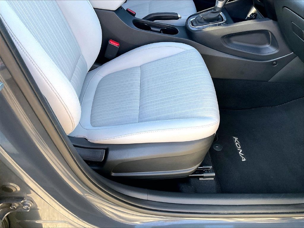 Used 2023 Gray Hyundai SEL image 35