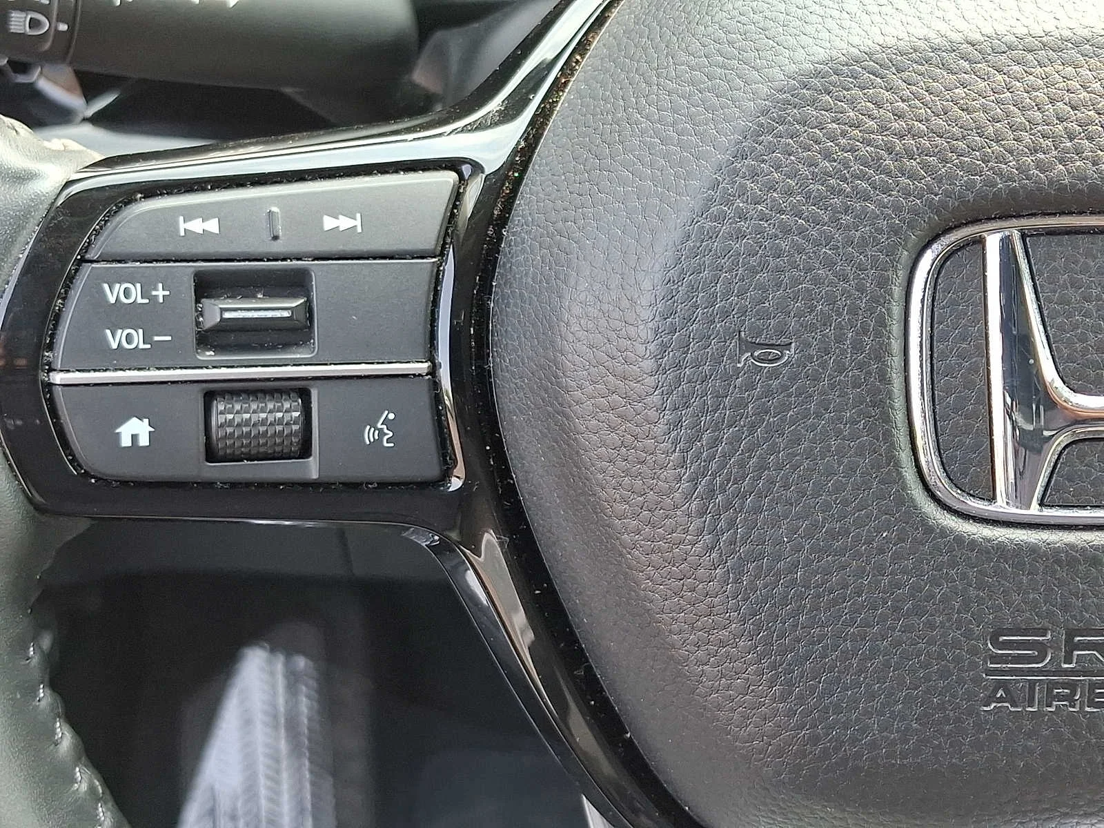 Used 2024 Platinum White Pearl Honda EX-L image 21
