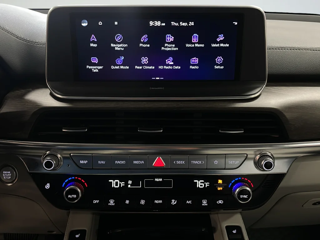 Used 2022 Gray Kia EX image 33
