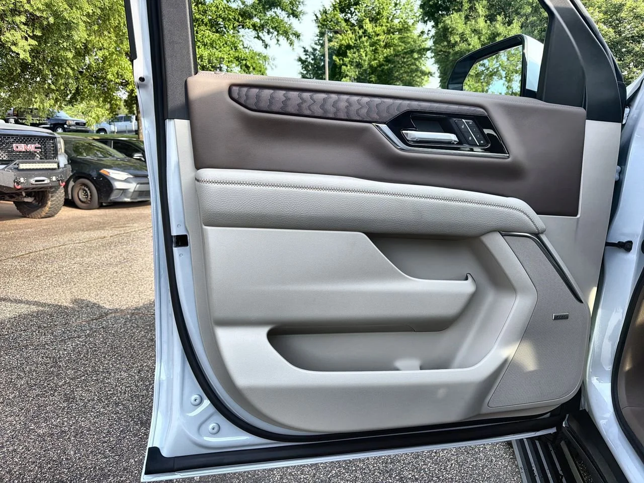 New 2026 Glacier White Tricoat GMC Denali image 18