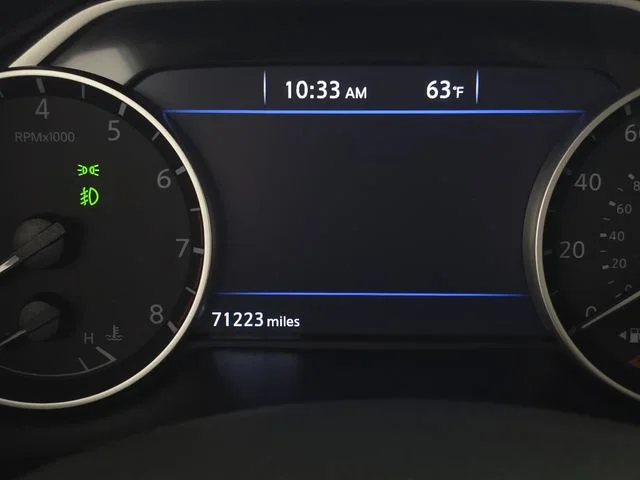 Used 2020 Gun Metallic Nissan SL image 12