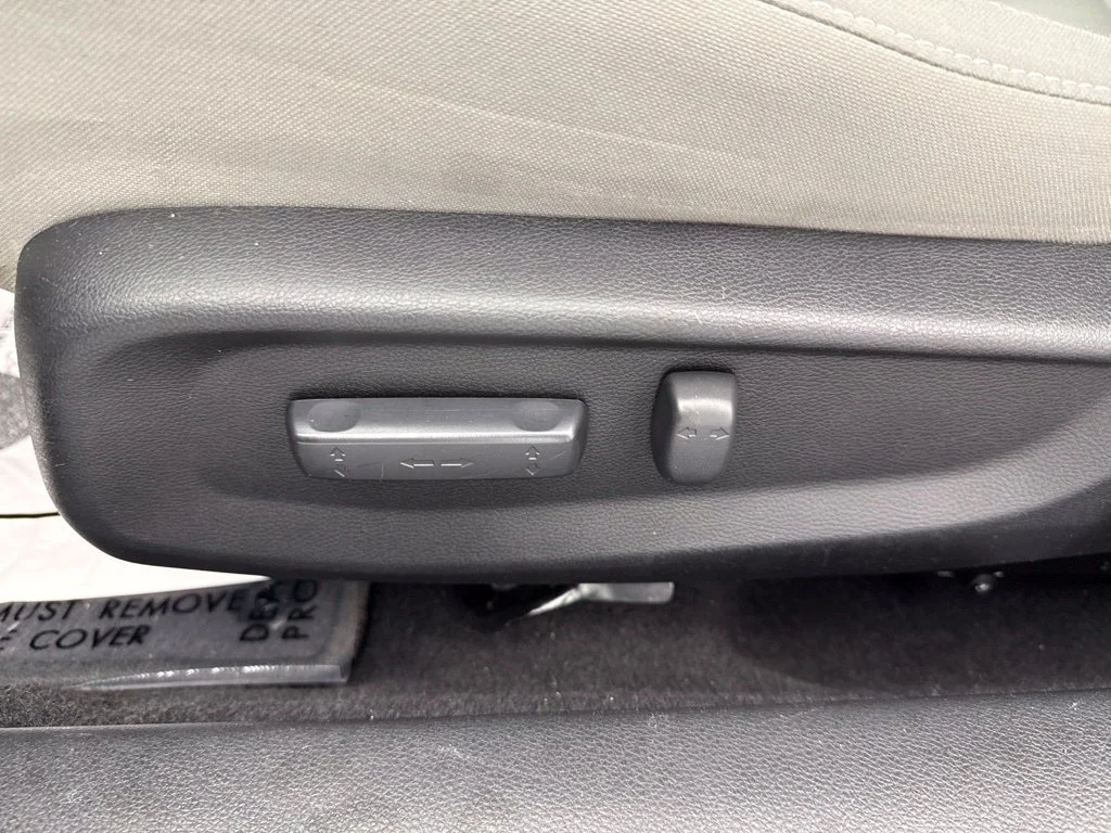 2019 Honda Civic EX 4dr Car Slide 15
