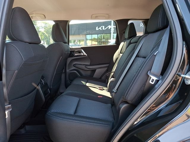 Used 2022 Black Mitsubishi ES image 11