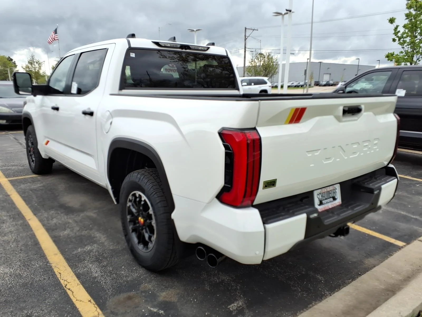 New 2026 Ice Cap (040) Toyota SR5 CREWMAX image 5