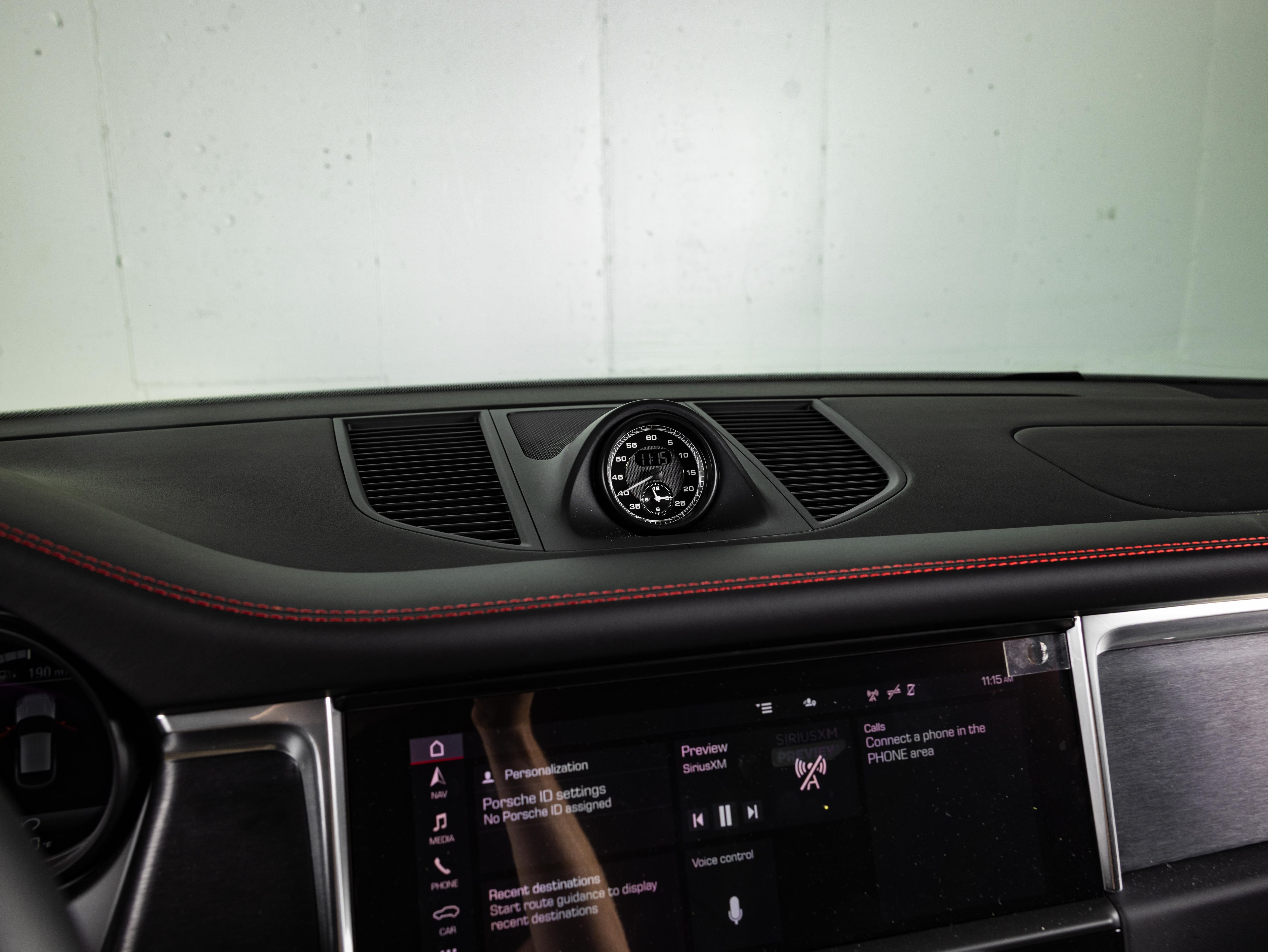 2026 Porsche Macan GTS - Photo 28