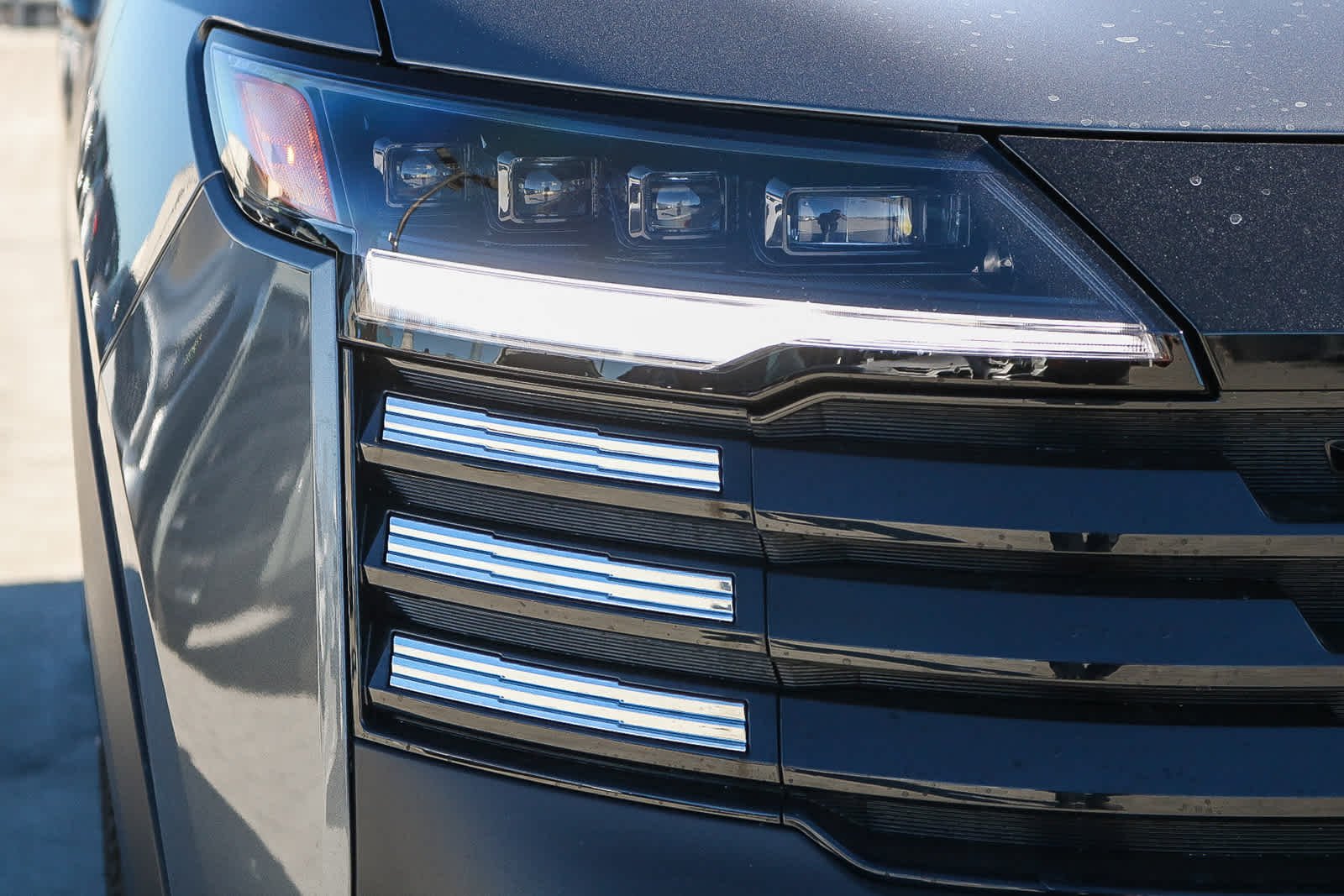 New 2027 Gun Metallic Nissan SV image 4