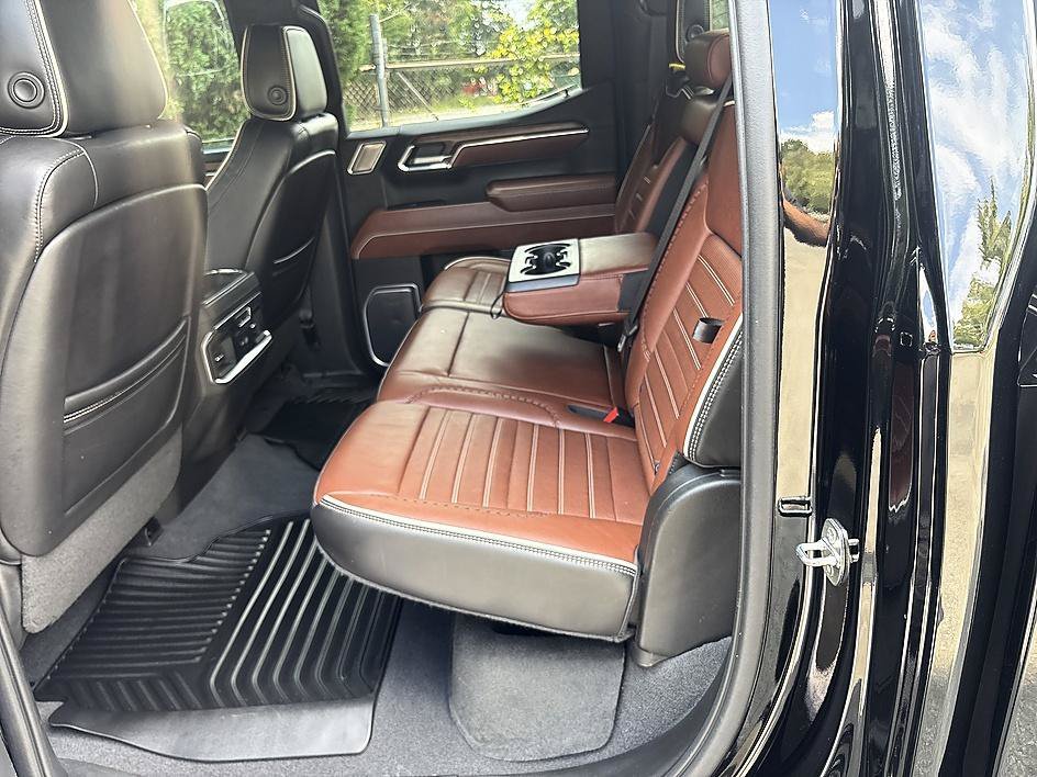 Used 2023 Onyx Black GMC Denali Ultimate image 12
