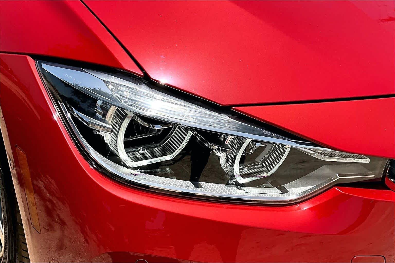 Used 2016 Melbourne Red Metallic BMW 328i image 27