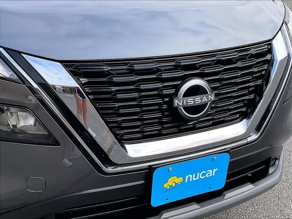 Used 2023 Gray Nissan S image 31