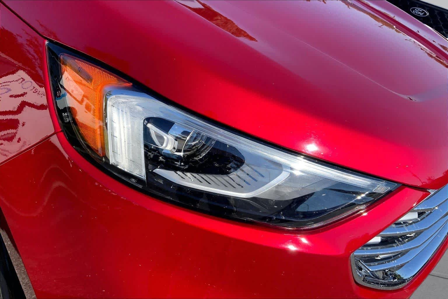Used 2020 Rapid Red Metallic Tinted Clearcoat Ford SEL image 26
