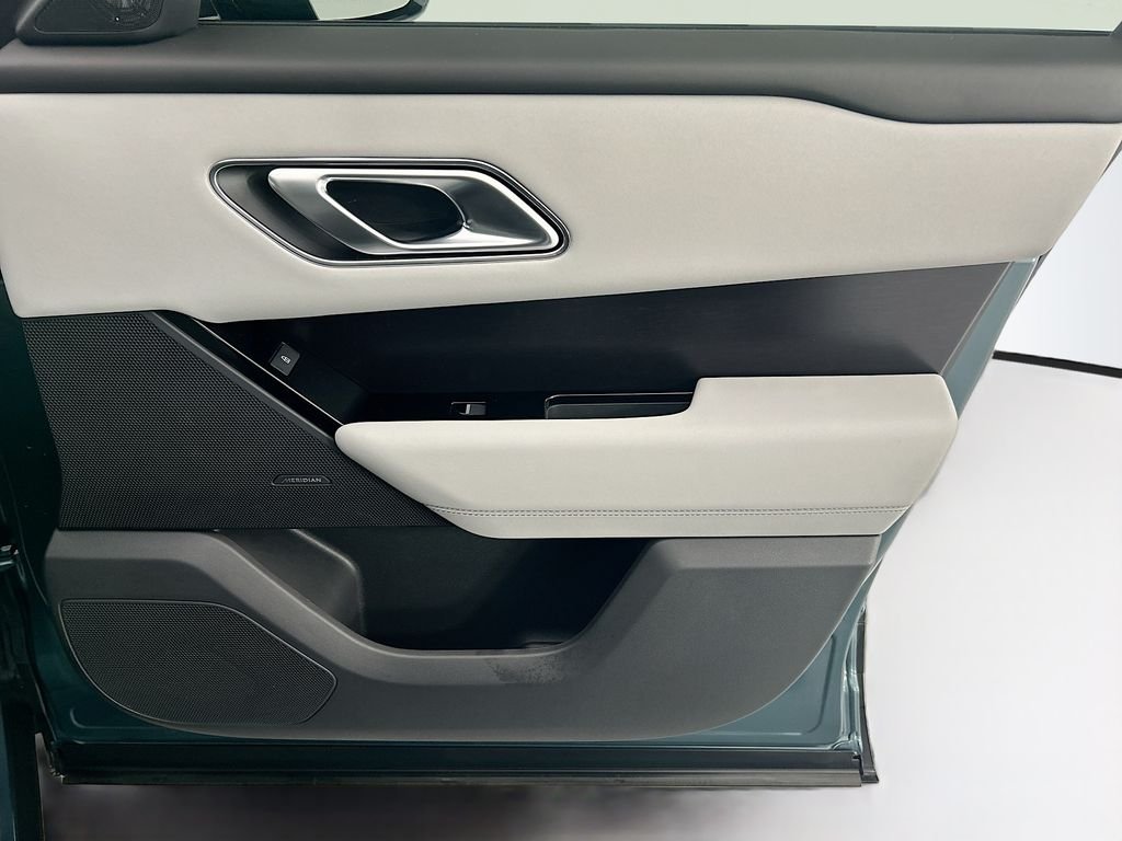 New 2026 Giola Green Land Rover P250 Base image 24