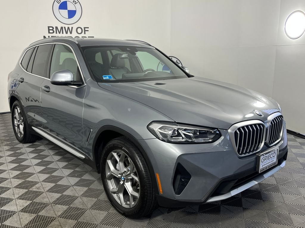 Used 2023 Gray BMW xDrive30i image 1