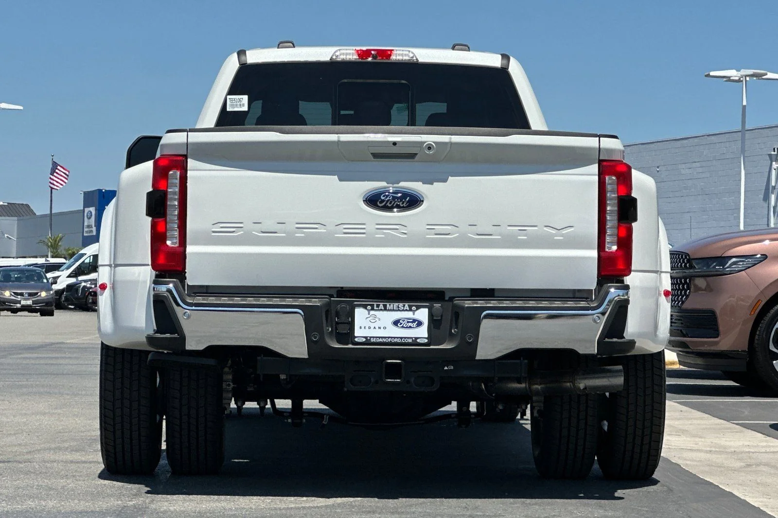 New 2026 Star White Metallic Tri-Coat Ford F-350® Lariat® image 4