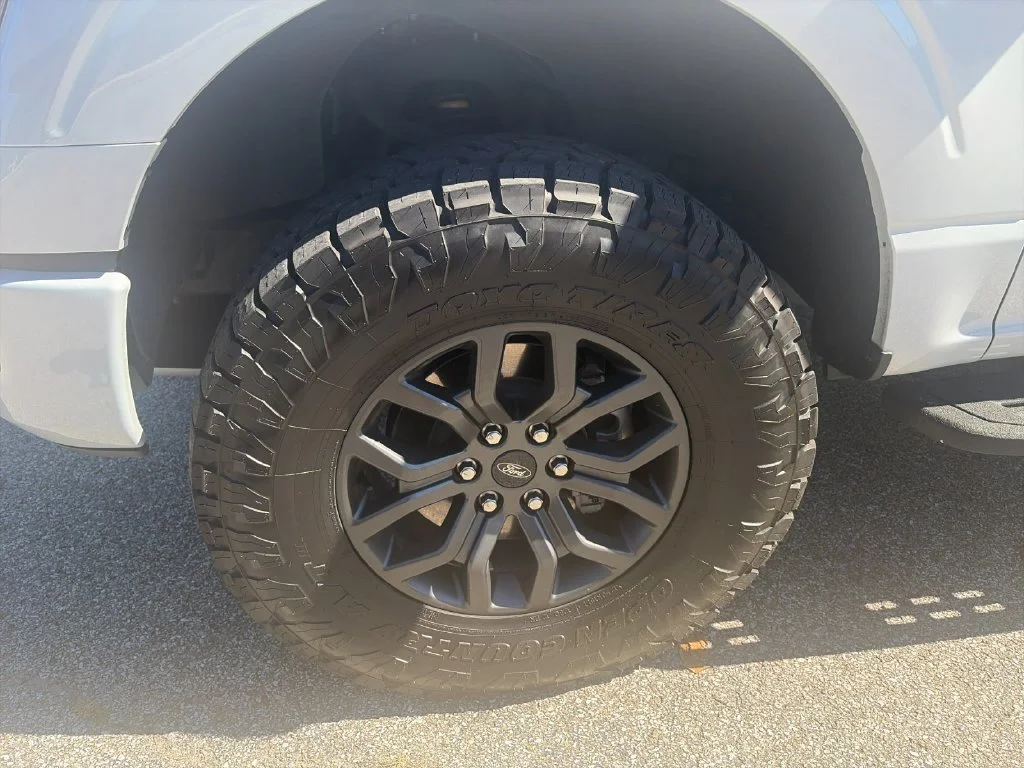 Used 2025 White Ford Tremor image 32