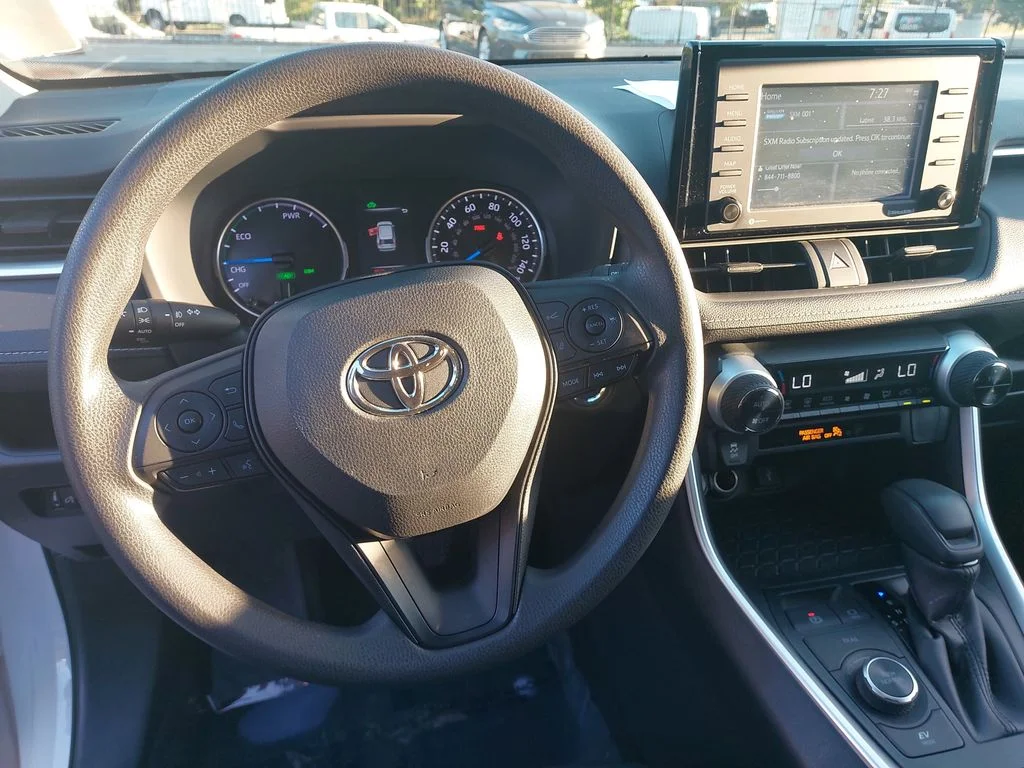 Used 2021 White Toyota XLE image 15