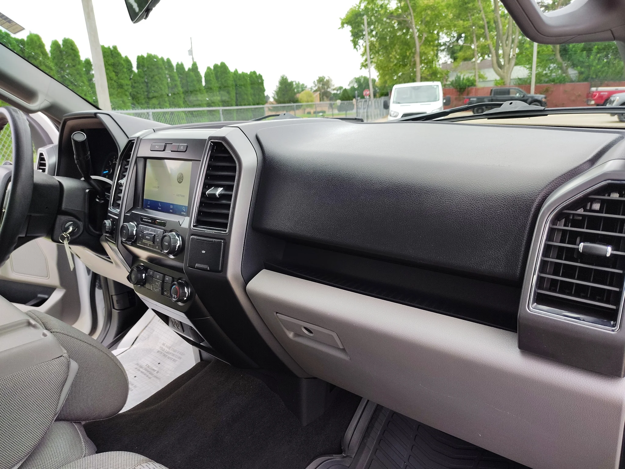 Used 2020 Oxford White Ford XLT image 15