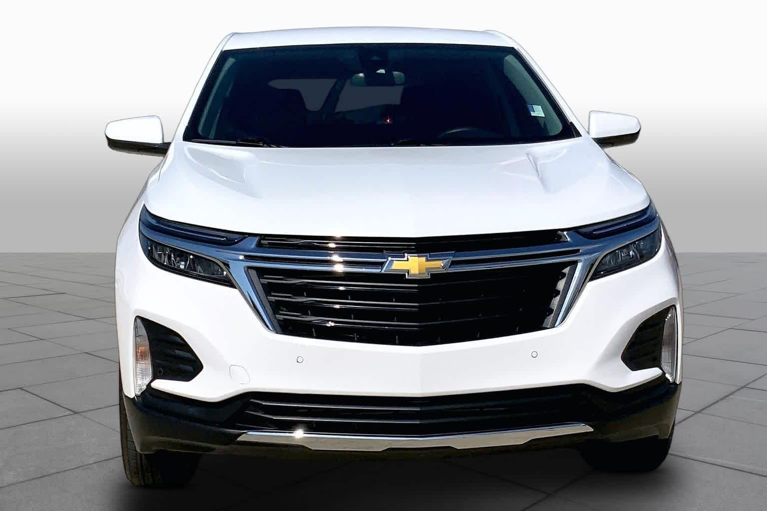 Used 2023 Summit White Chevrolet LT image 4