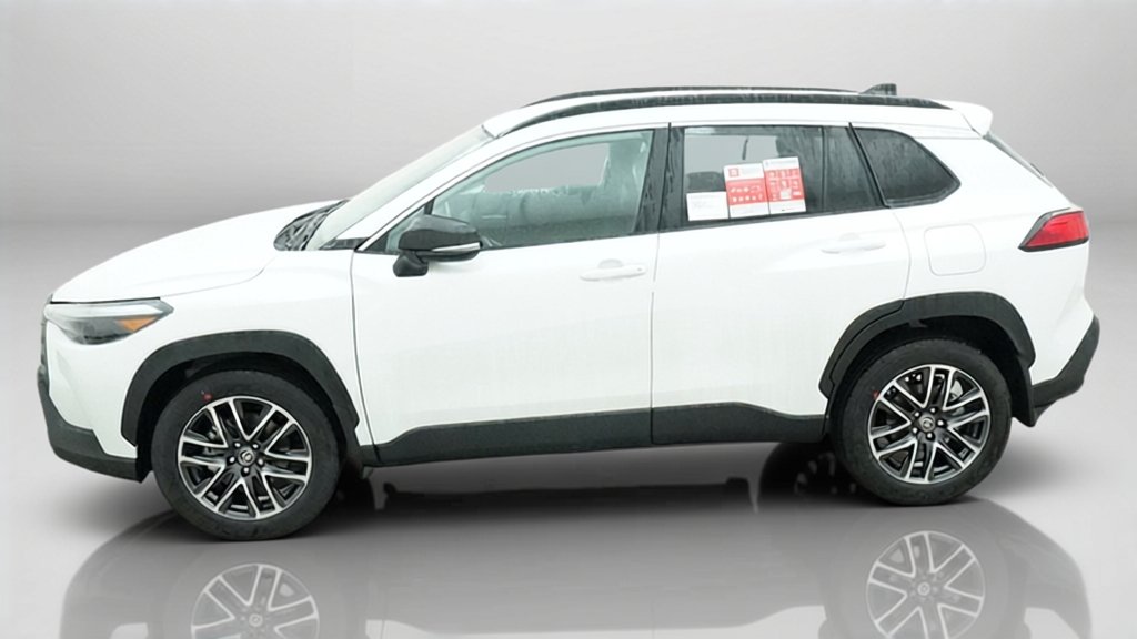 New 2026 Wind Chill Pearl Toyota XLE image 2