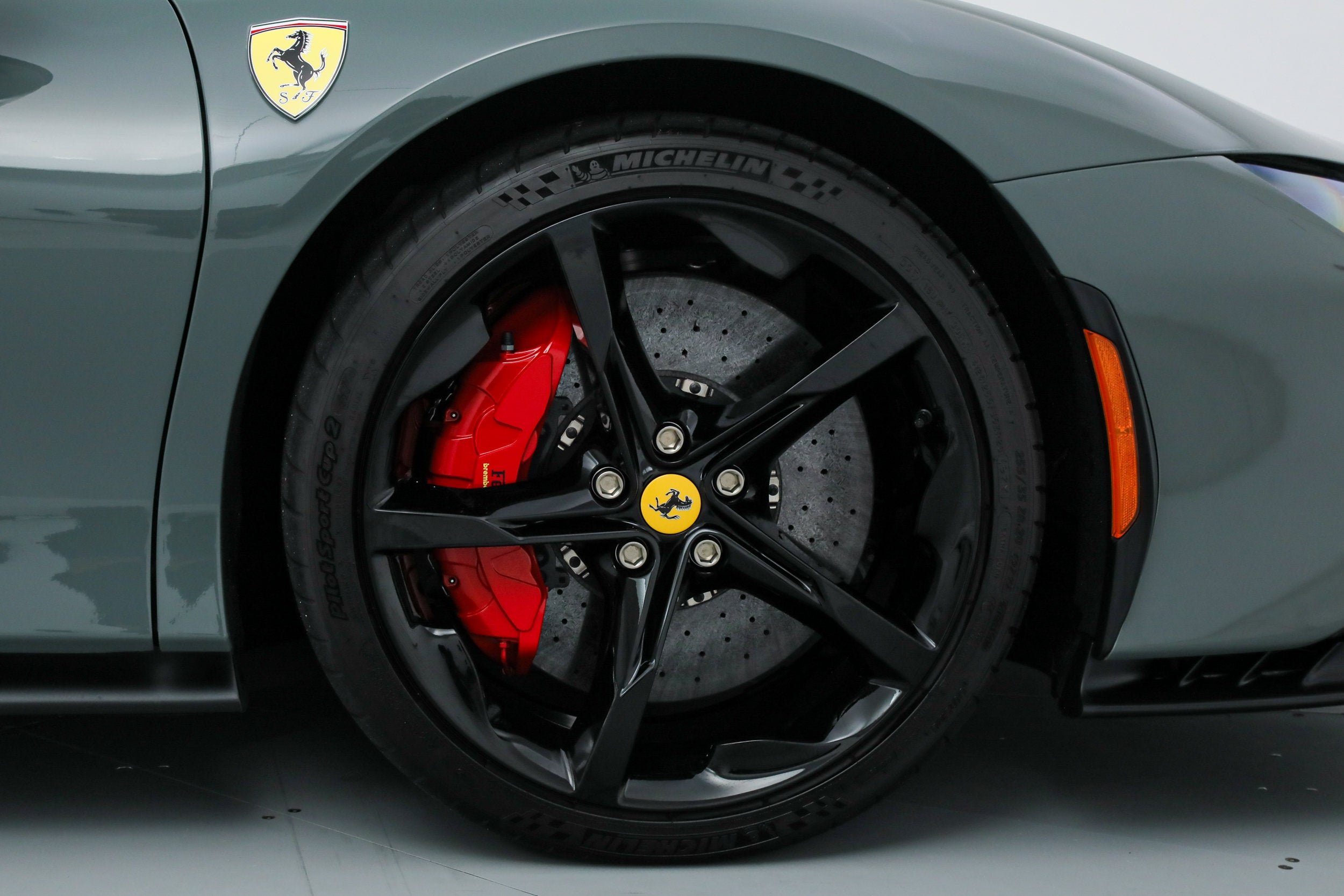 Certified Used 2025 Grigio Medio Ferrari  image 51