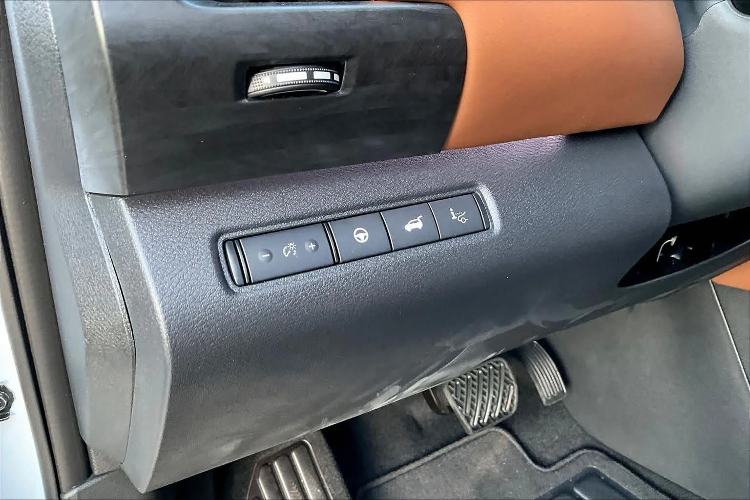 New 2026 Everest White Pearl Tricoat Nissan Platinum image 17