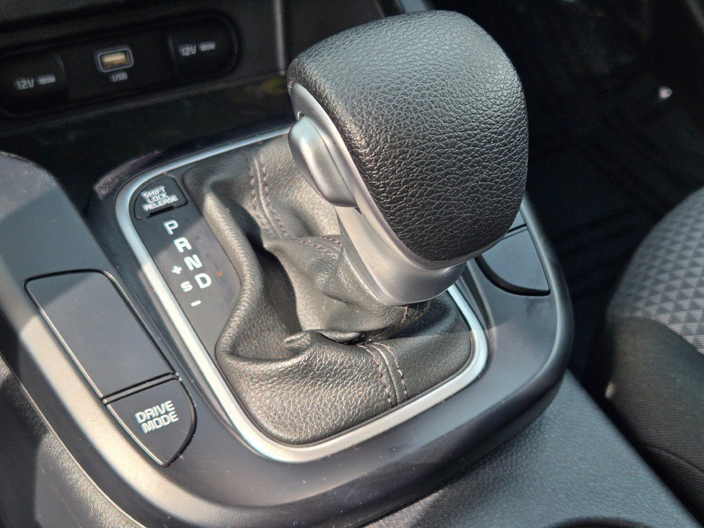 2024 Kia Soul LX - Photo 27