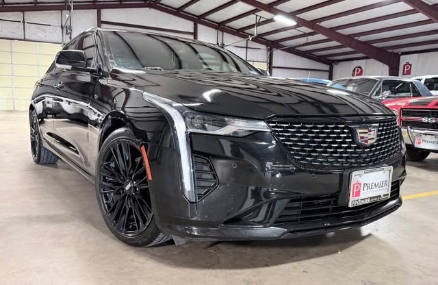 2023 Cadillac CT4 Premium Luxury