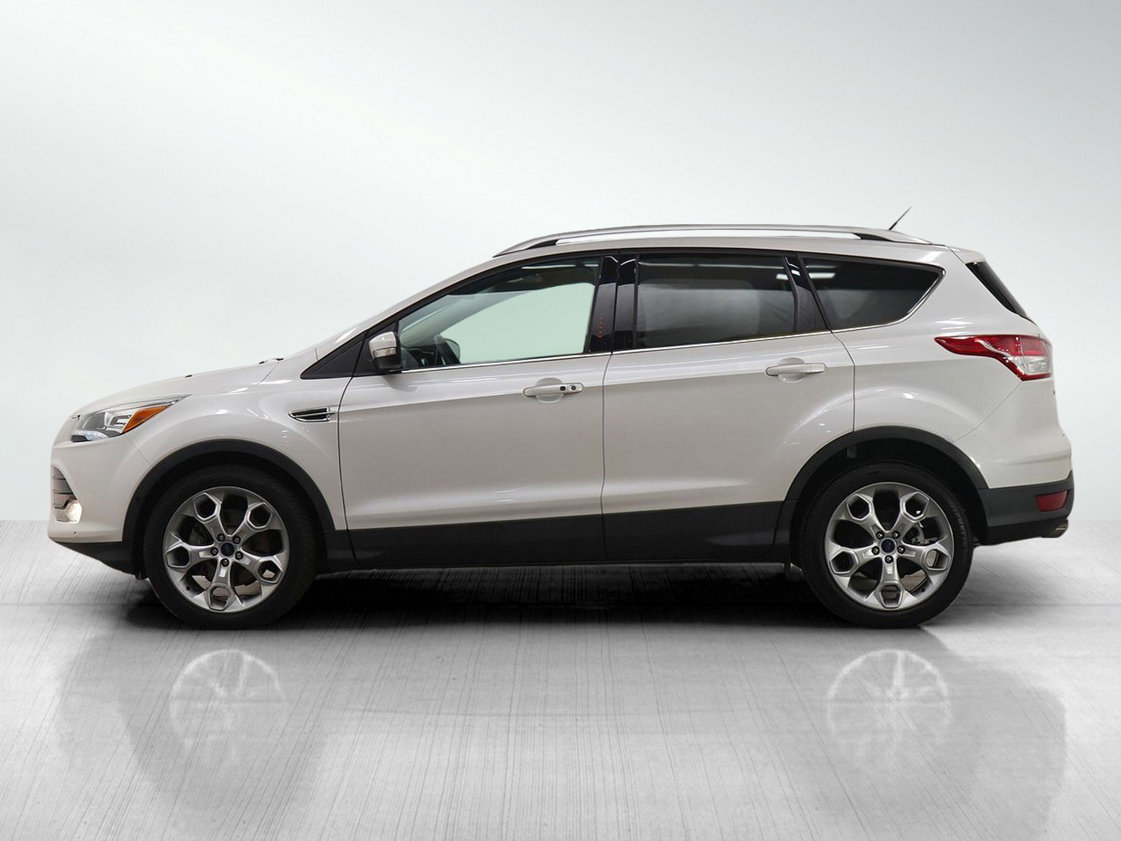 Used 2016 Ford Escape Titanium with VIN 1FMCU9J90GUA16099 for sale in Minneapolis, Minnesota