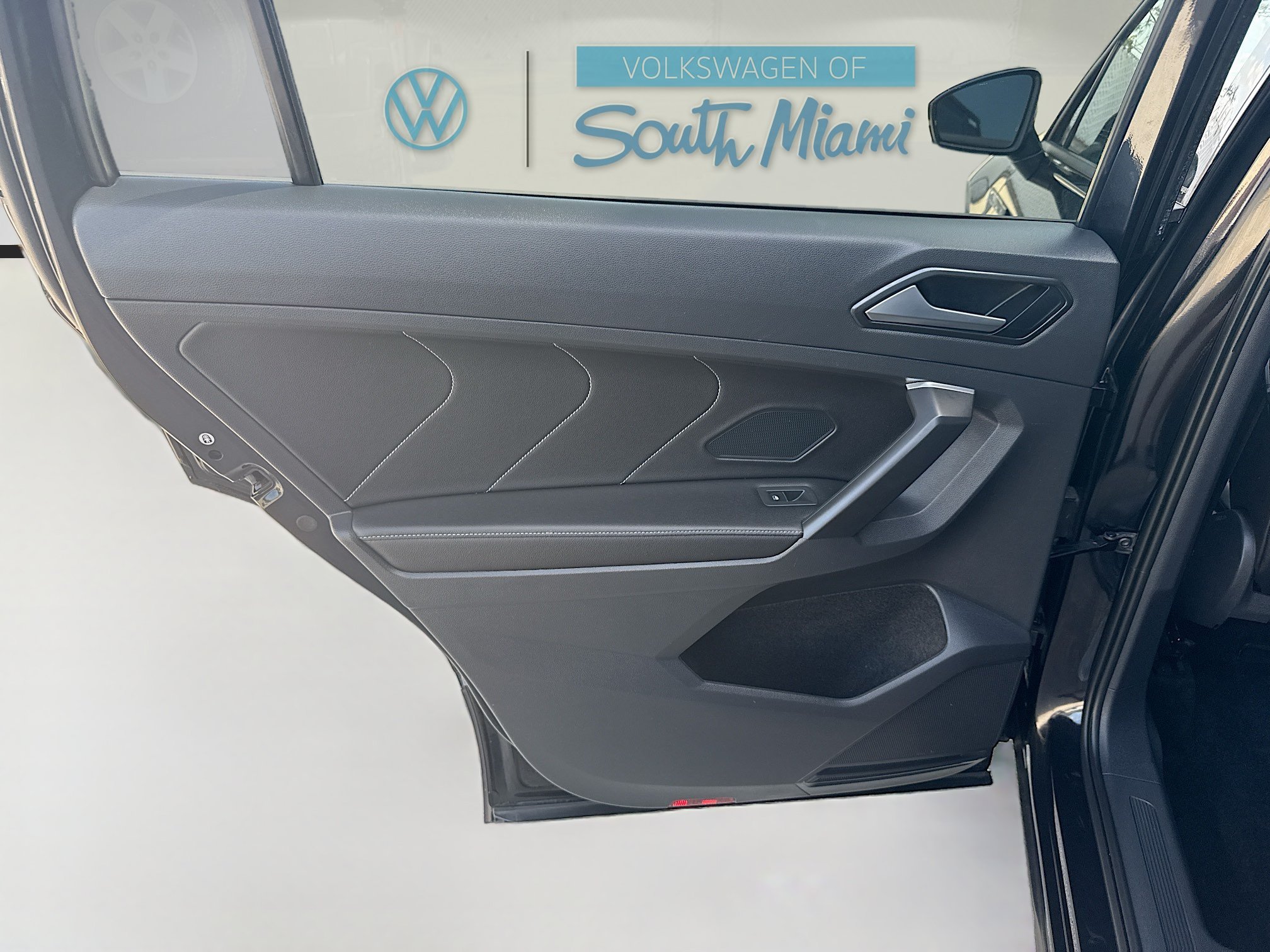 Certified Used 2022  Volkswagen SE R-Line Black image 25