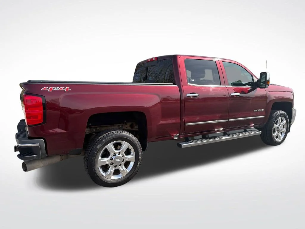Used 2017 BUTTE RED METALLIC Chevrolet LTZ image 6
