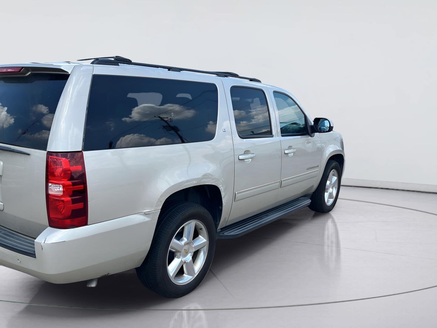 Used 2013 Champagne Silver Metallic Chevrolet LT image 5