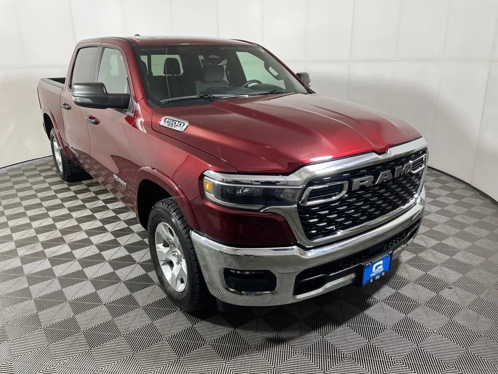 2025 RAM 1500 Big Horn/Lone Star 4x4 Crew Cab 5'7's photo