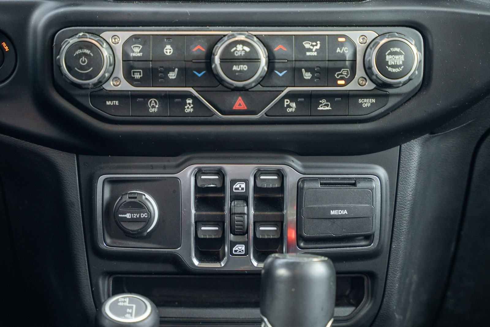 Used 2023 Black Jeep Overland image 35