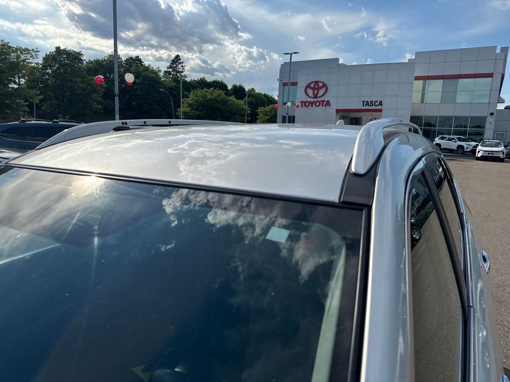 Used 2018 Silver Nissan SV image 44