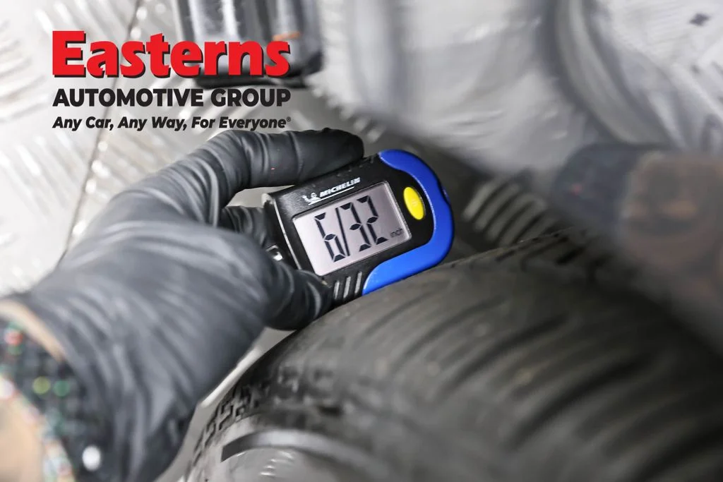 Used 2025 Gray Honda SE image 27