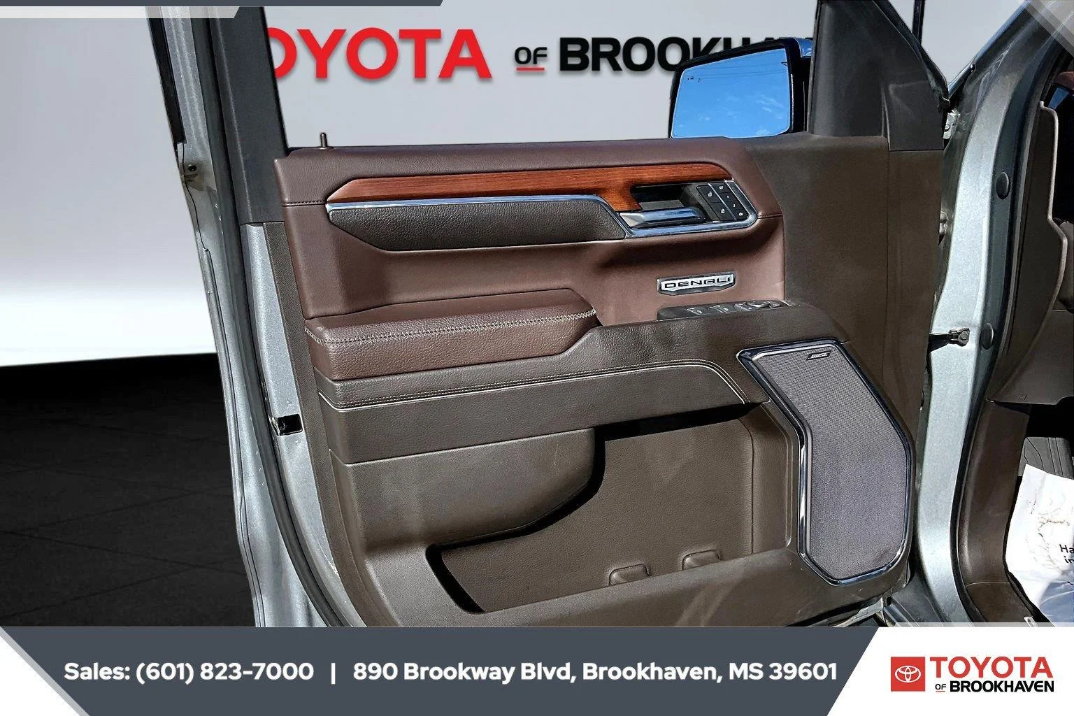 Used 2023 Sterling Metallic GMC Denali image 17
