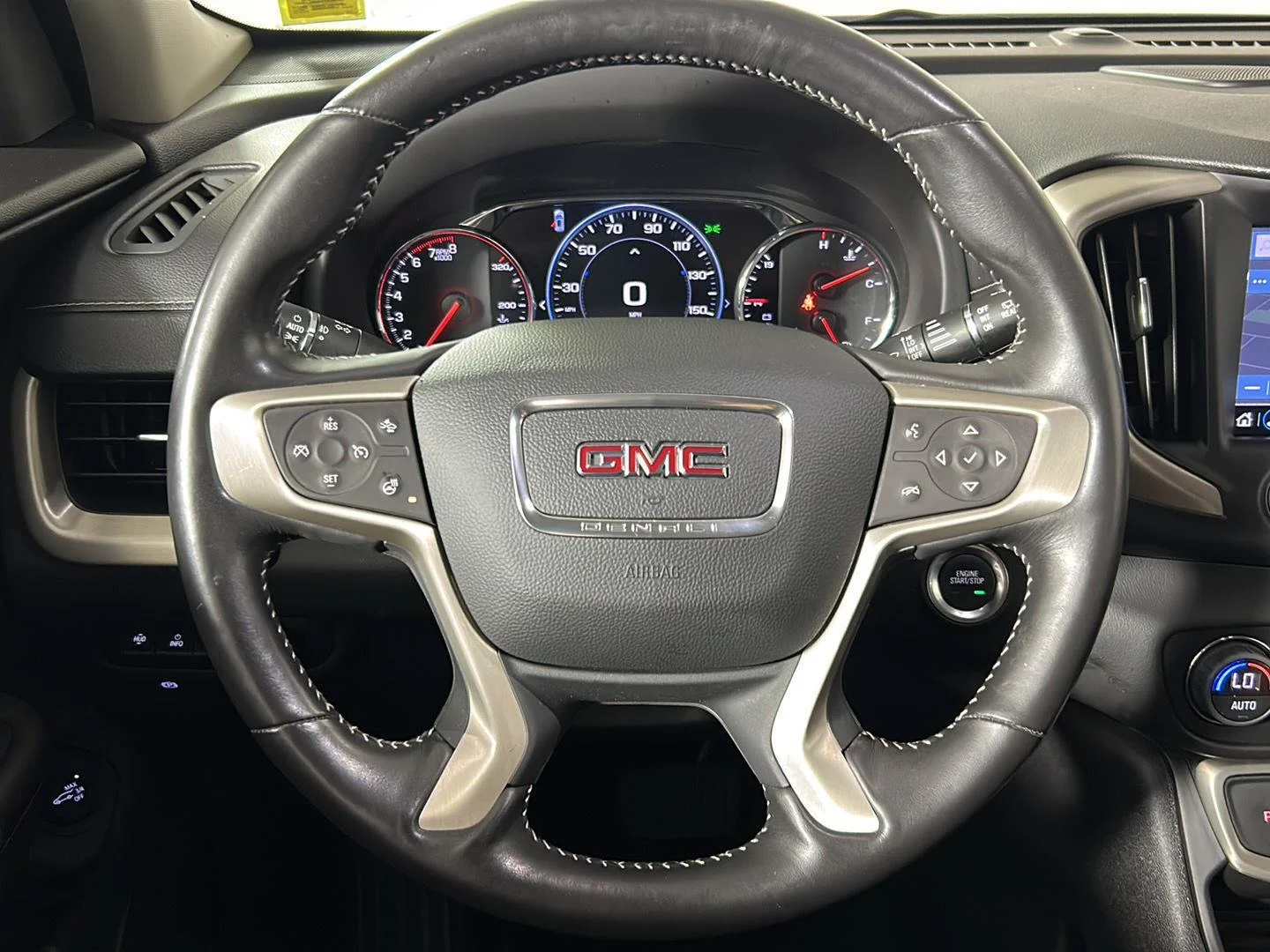 Used 2022 Marine Metallic GMC Denali image 33