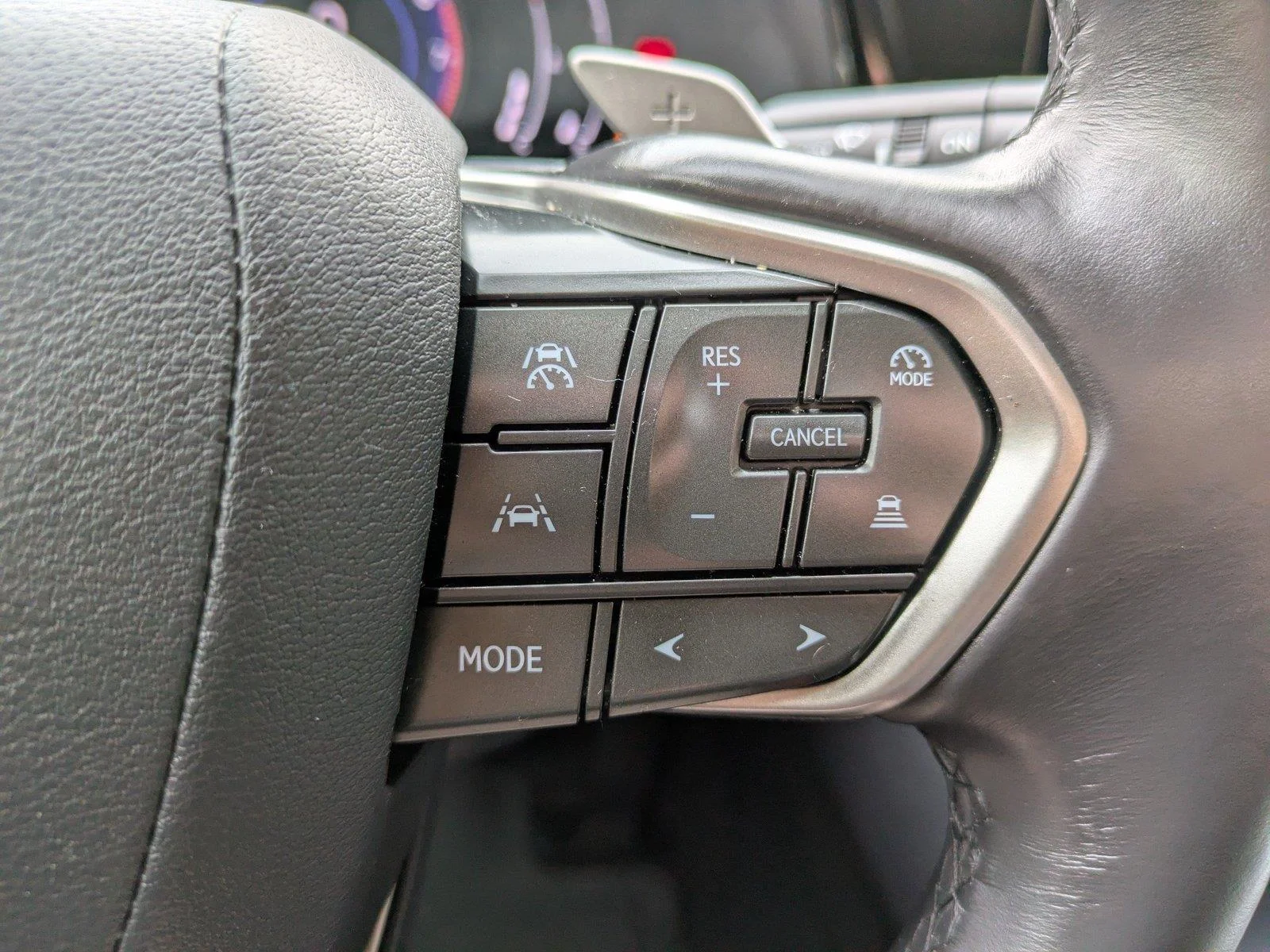 Used 2025 Nori Green Pearl Lexus NX 350 Premium image 27