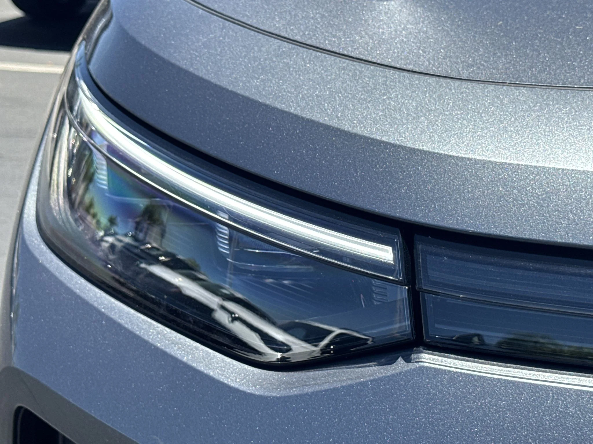 New 2026 Platinum Gray Metallic Volkswagen SE image 9