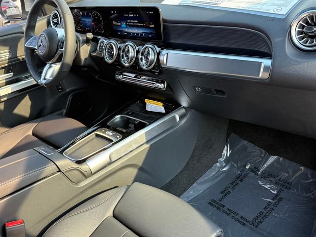 New 2026 Cirrus Silver Metallic Mercedes-Benz GLB 250 image 28