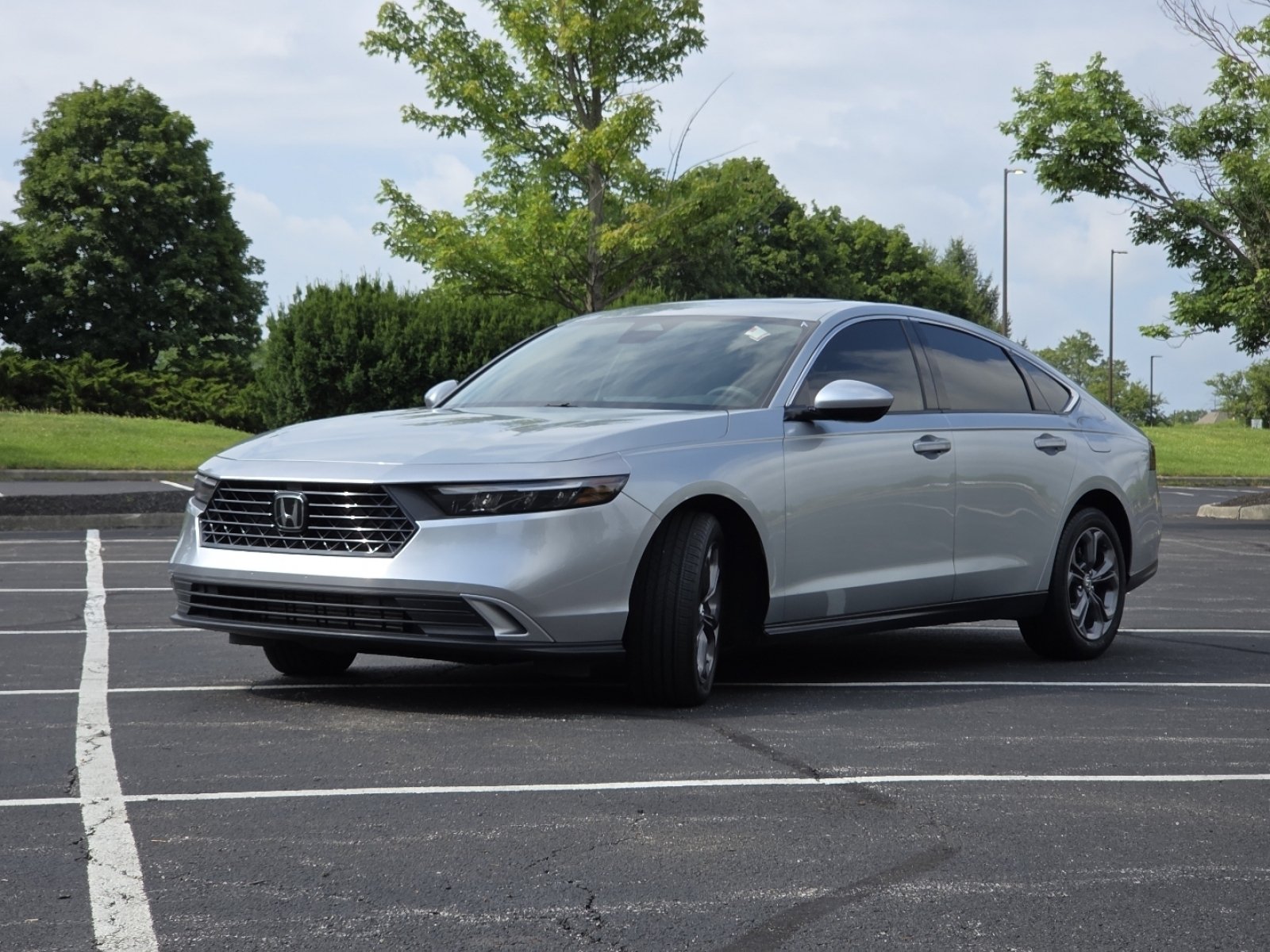 Certified Used 2024 Solar Silver Metallic Honda EX image 16