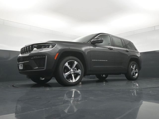 New 2026 Baltic Gray Metallic Clear-Coat Exterior Paint Jeep Limited image 20