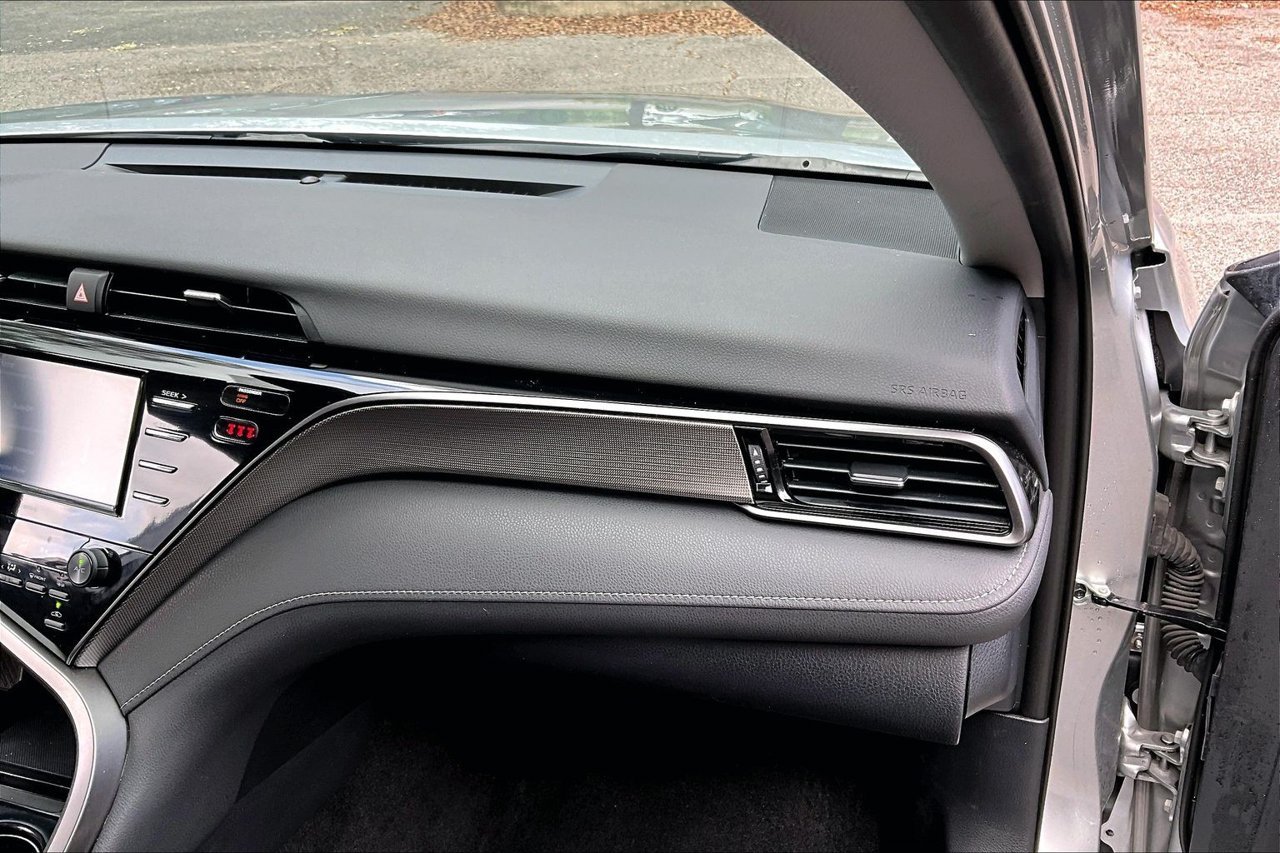 Used 2020 Silver Toyota SE image 23