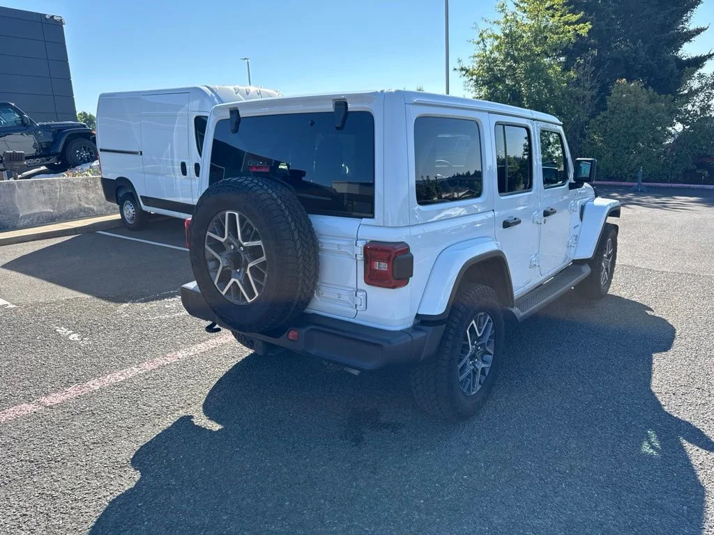 Used 2024 Bright White Clearcoat Jeep Sahara image 10