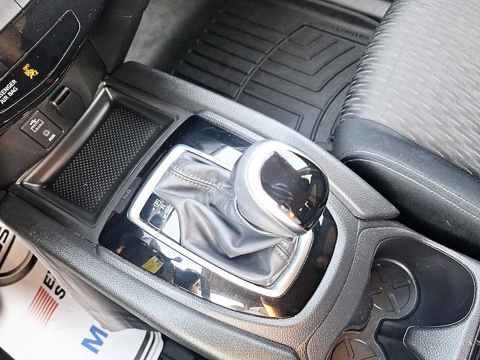 Used 2017 Gun Metallic Nissan S image 17